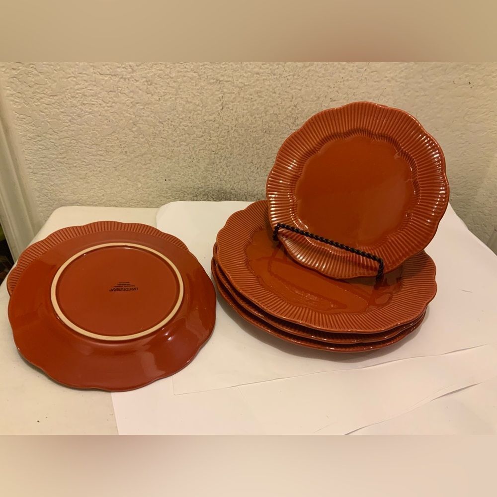 Set 6 David Tutera red 3 Dinner Plates 10.5” & 3 salad plates 8.25”